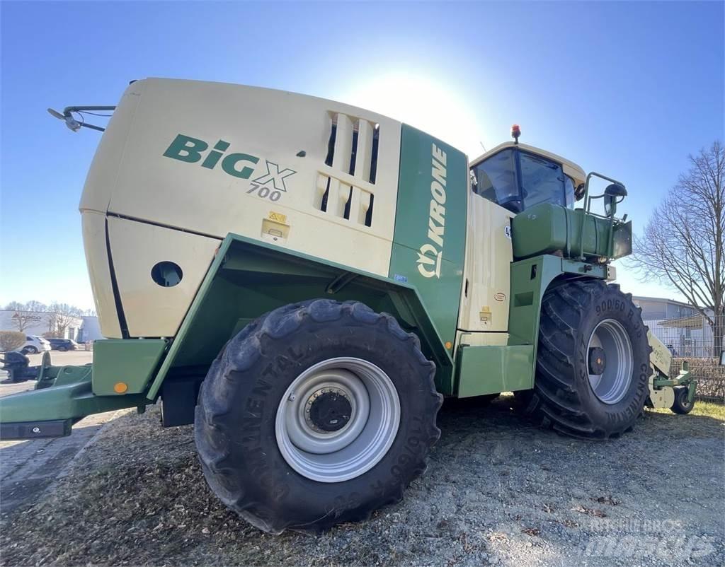 Krone BIG x 700 Self-propelled foragers