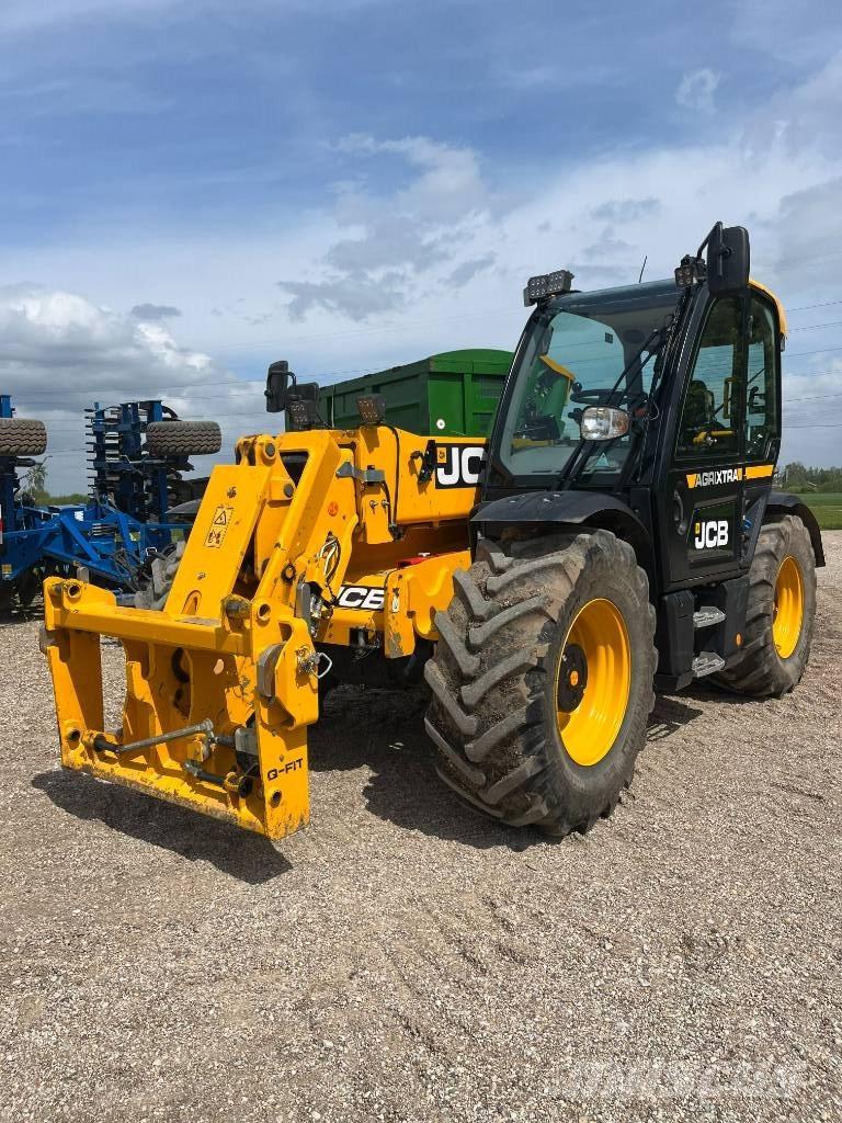 JCB Agri Xtra 542-70 Front loaders and diggers