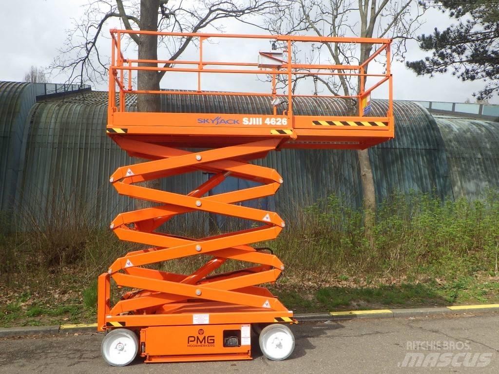 SkyJack SJ4626 Scissor lifts
