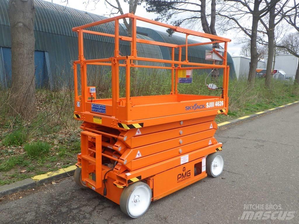 SkyJack SJ4626 Scissor lifts