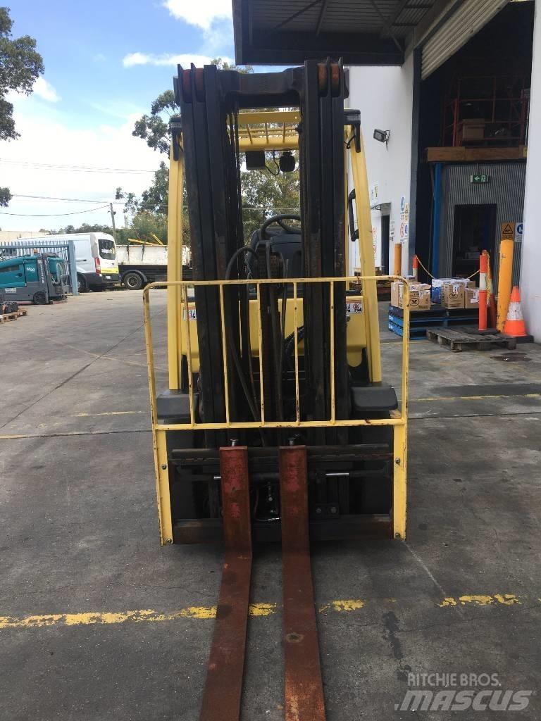 Hyster H2.5FT LPG trucks
