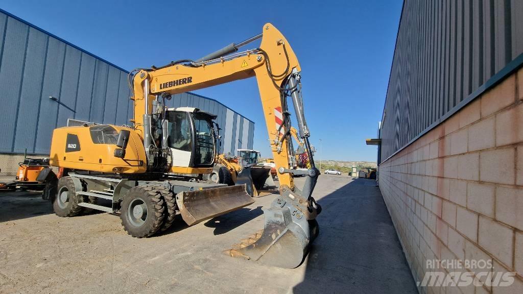 Liebherr A 920 Wheeled excavators