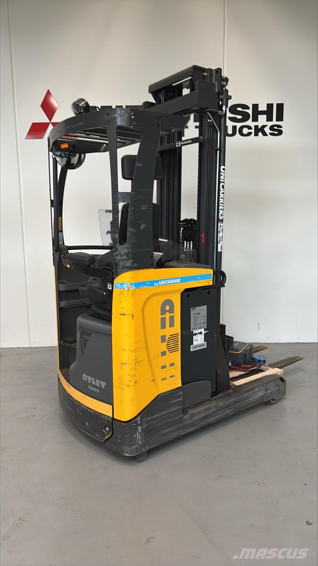 Atlet ULS120 Reach trucks