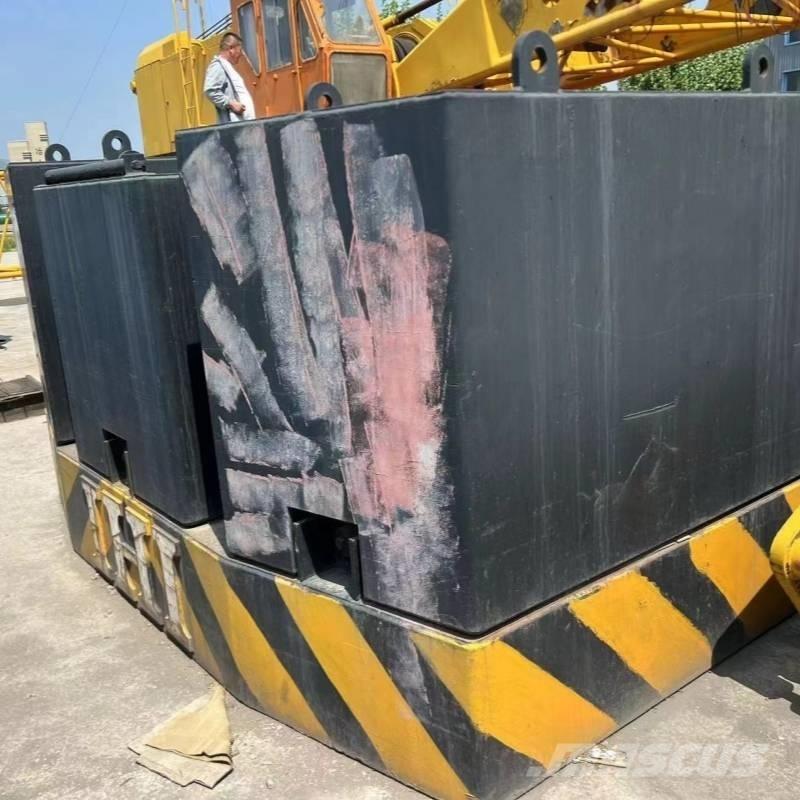 IHI CCH 1500 Tracked cranes