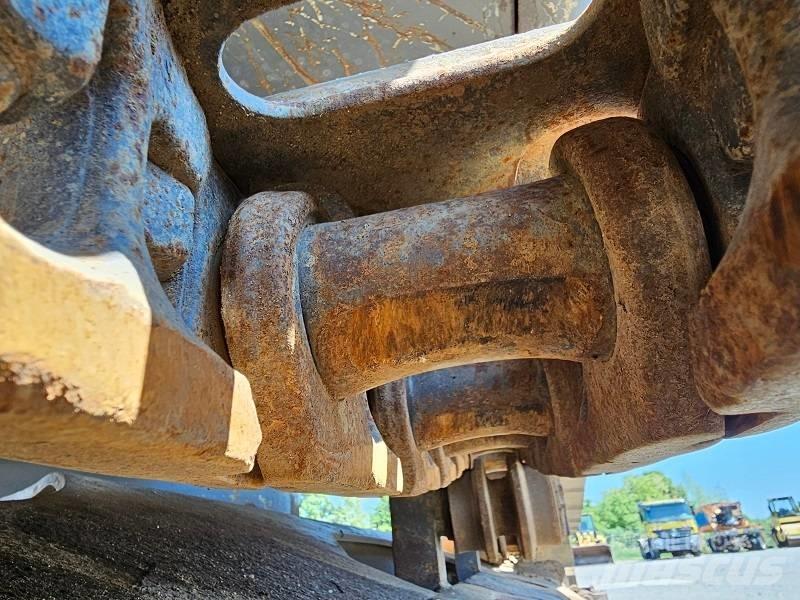 Volvo EC 240 B N LC Crawler excavators