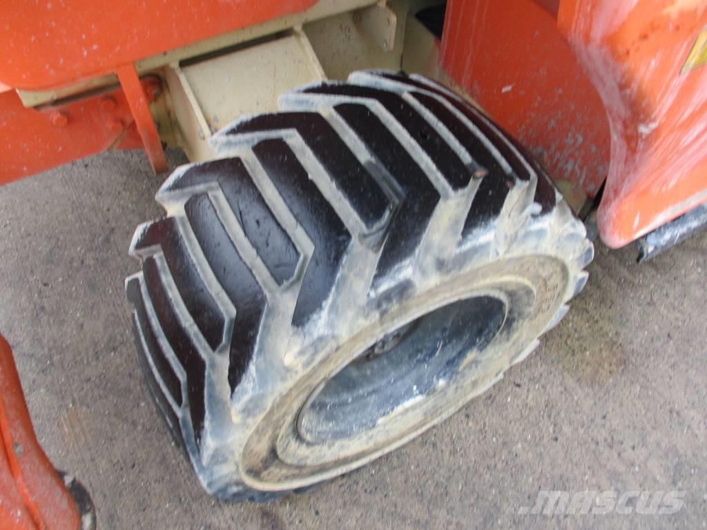 JLG 4384 RT (219) Scissor lifts