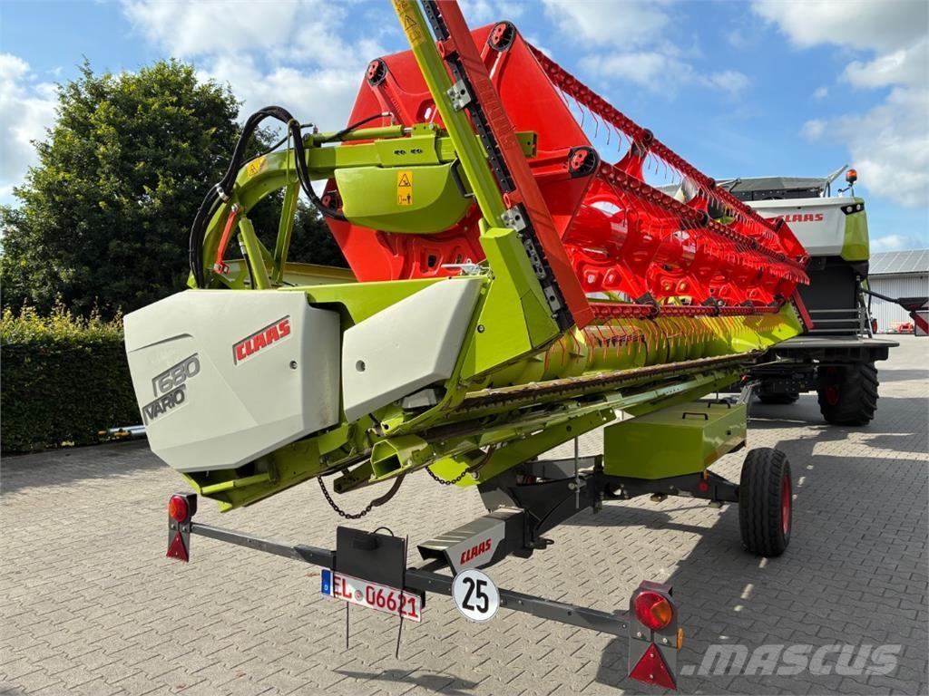 CLAAS Vario 680 Harvester heads