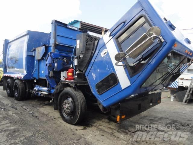 CCC LET Waste trucks