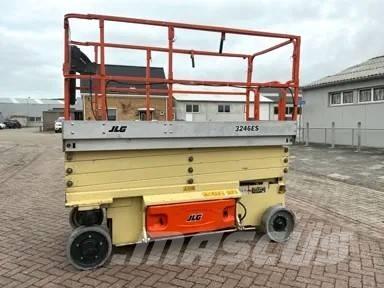 JLG 3246 ES Scissor lifts
