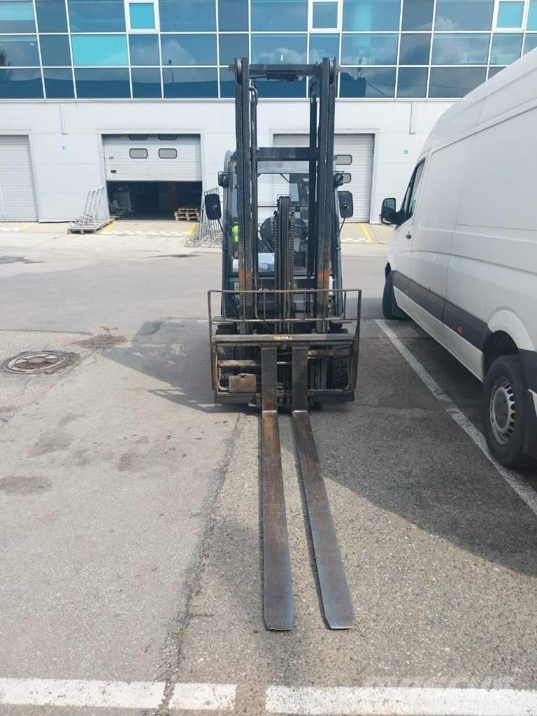 Toyota 02-8FDF25 Diesel trucks