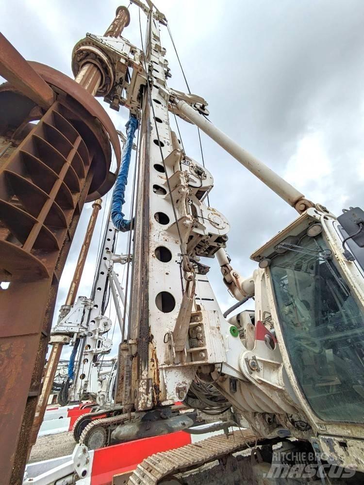 Bauer BG30 Piling rigs