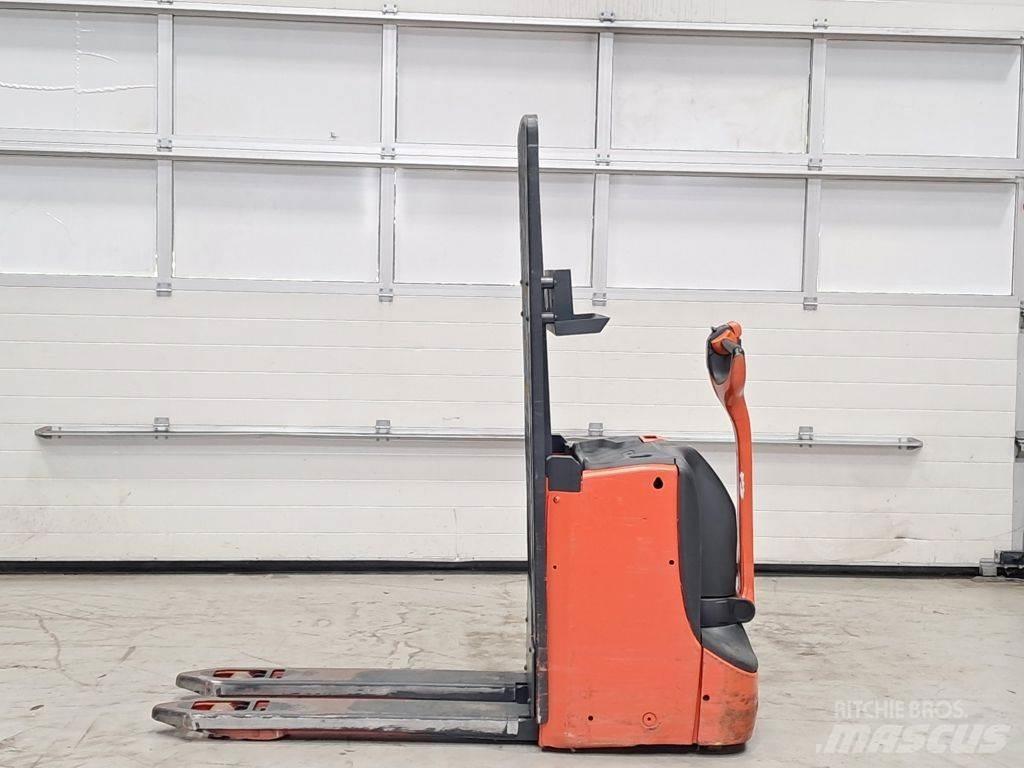 Linde T16L Low lifter