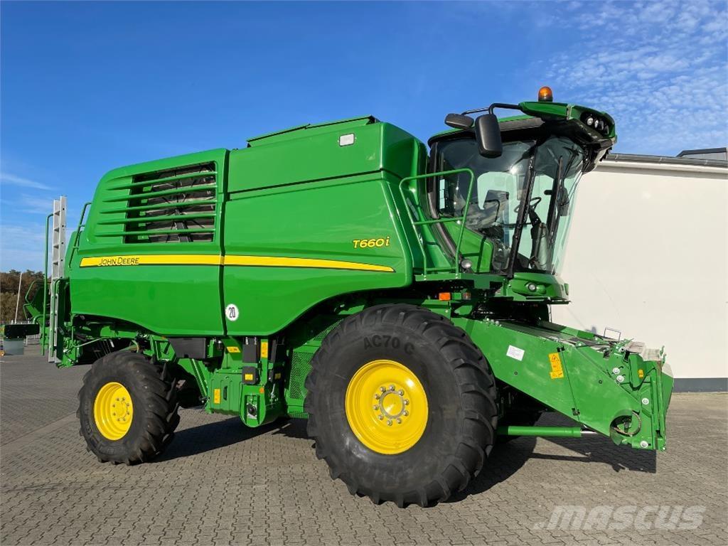 John Deere T660 i Combine harvesters