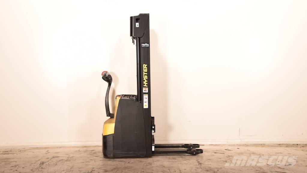Hyster S1.2-24 Pedestrian stacker