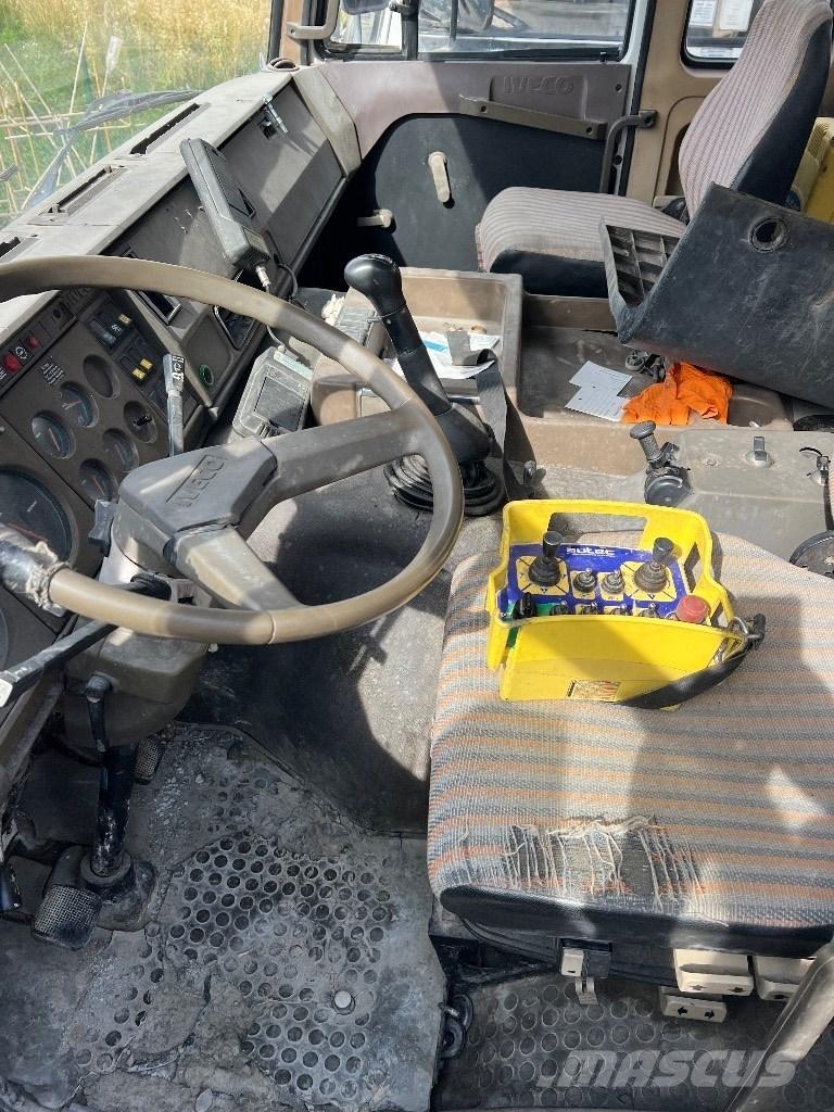 Iveco 330-36 H Concrete pump trucks