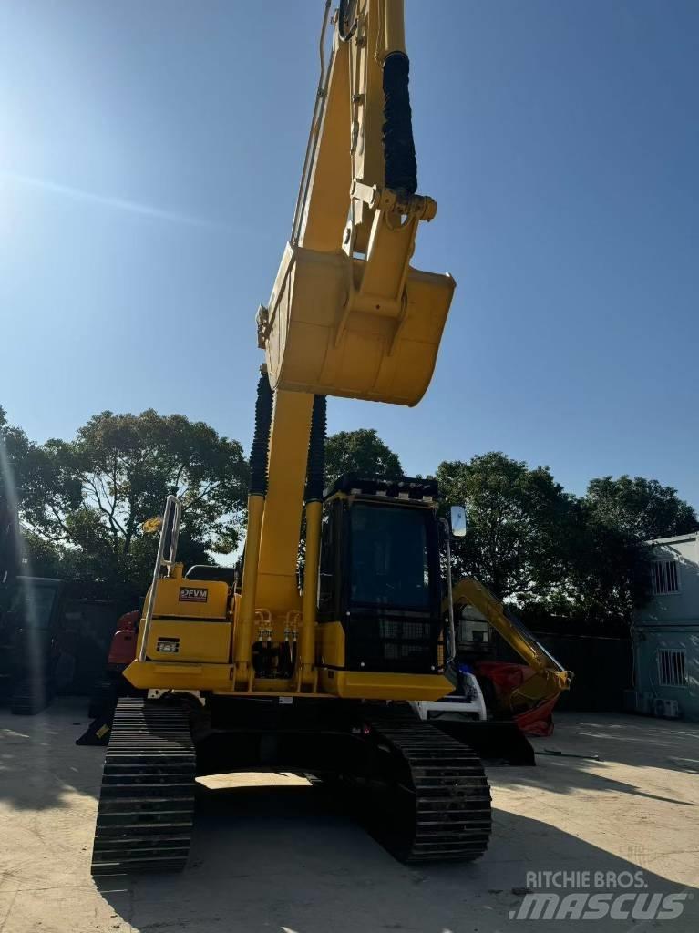 Komatsu PC 200-8 Crawler excavators