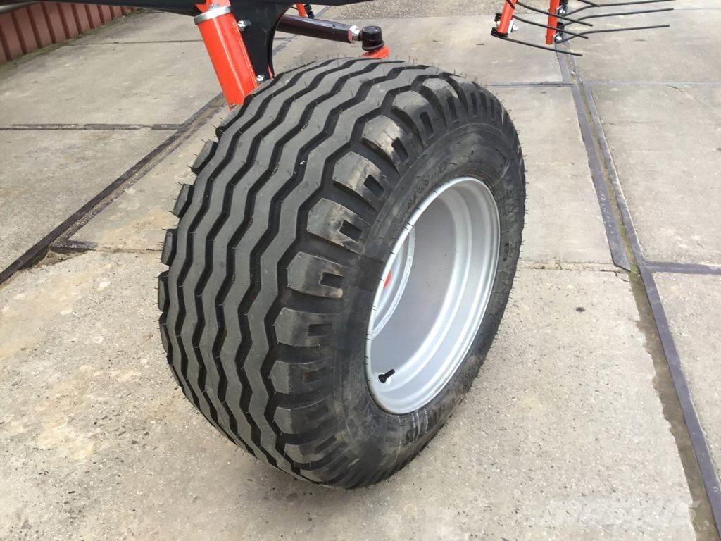 Kuhn GA 8731 Windrowers