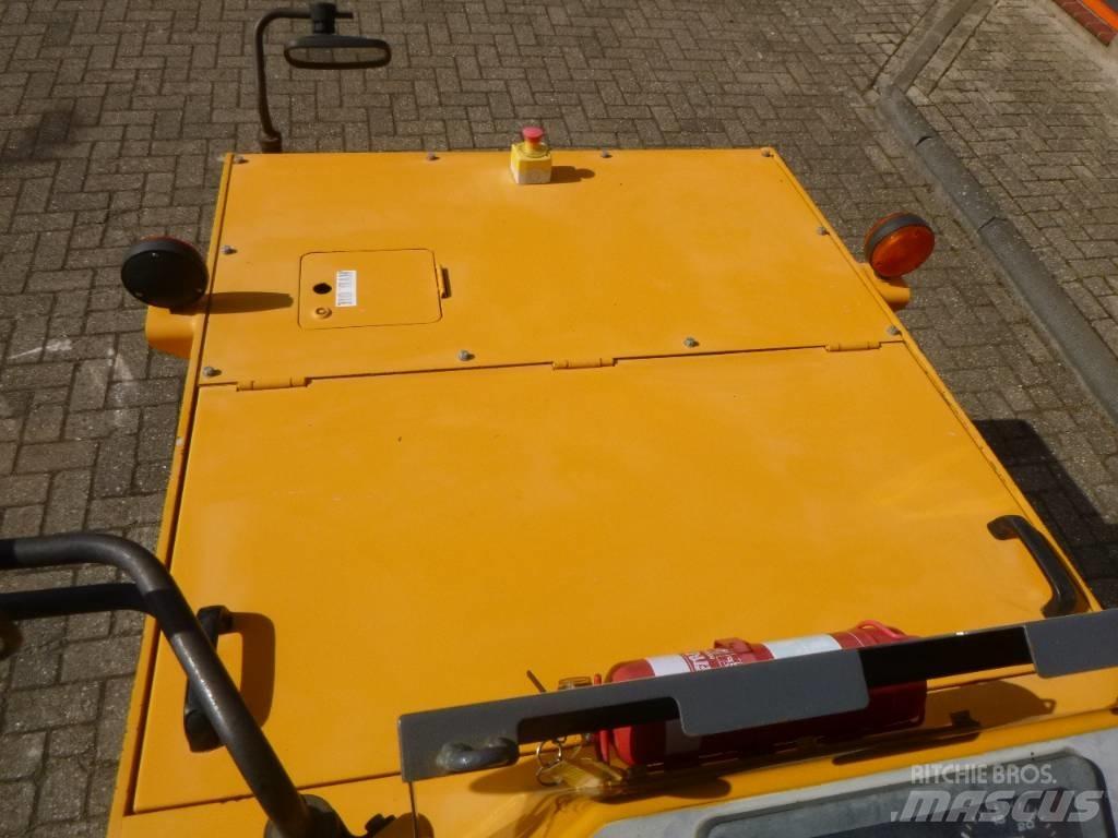 Sakai TS160-2 Pneumatic tired rollers