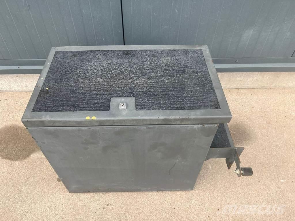 Liebherr / Toolbox Transportation - Others