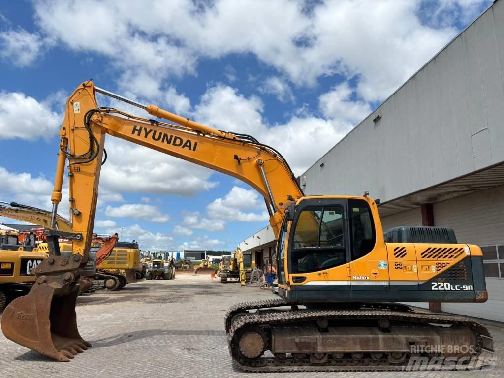 Hyundai 220LC-9a Crawler excavators