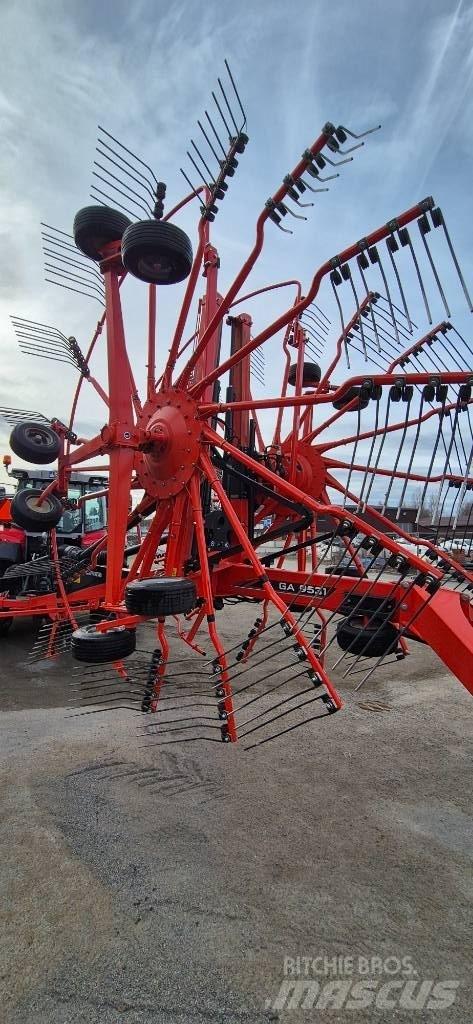 Kuhn GA 9531 Windrowers