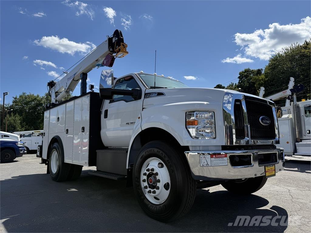 Ford F750 Municipal / general purpose vehicles