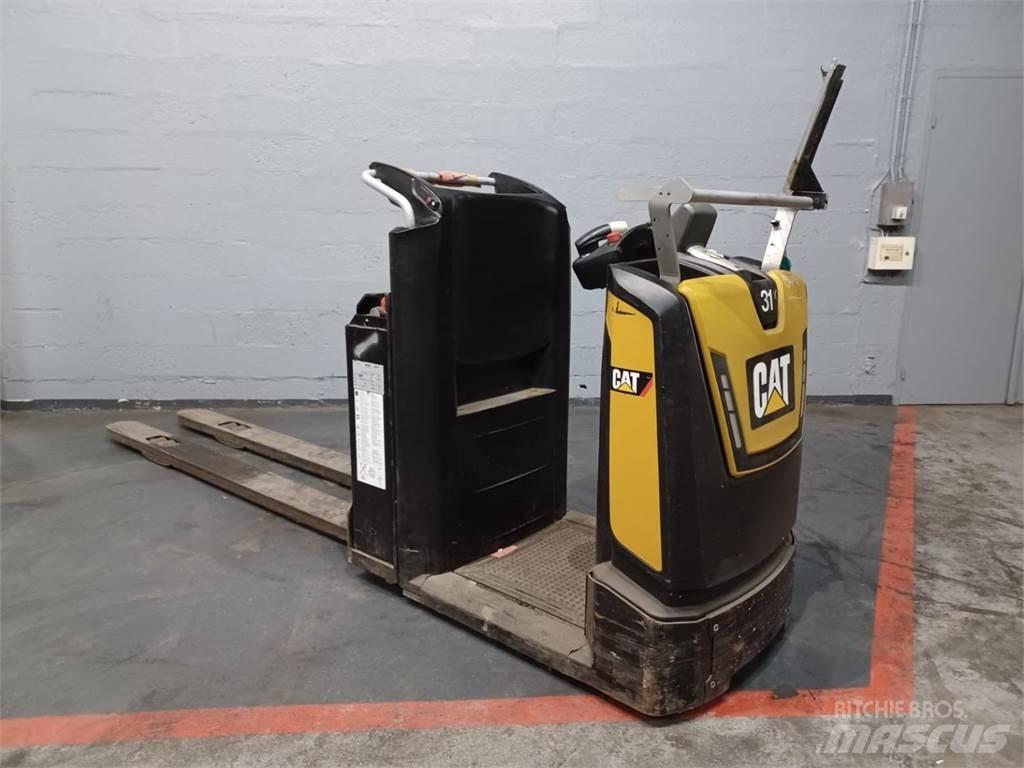 CAT NO20NE Low lift order picker