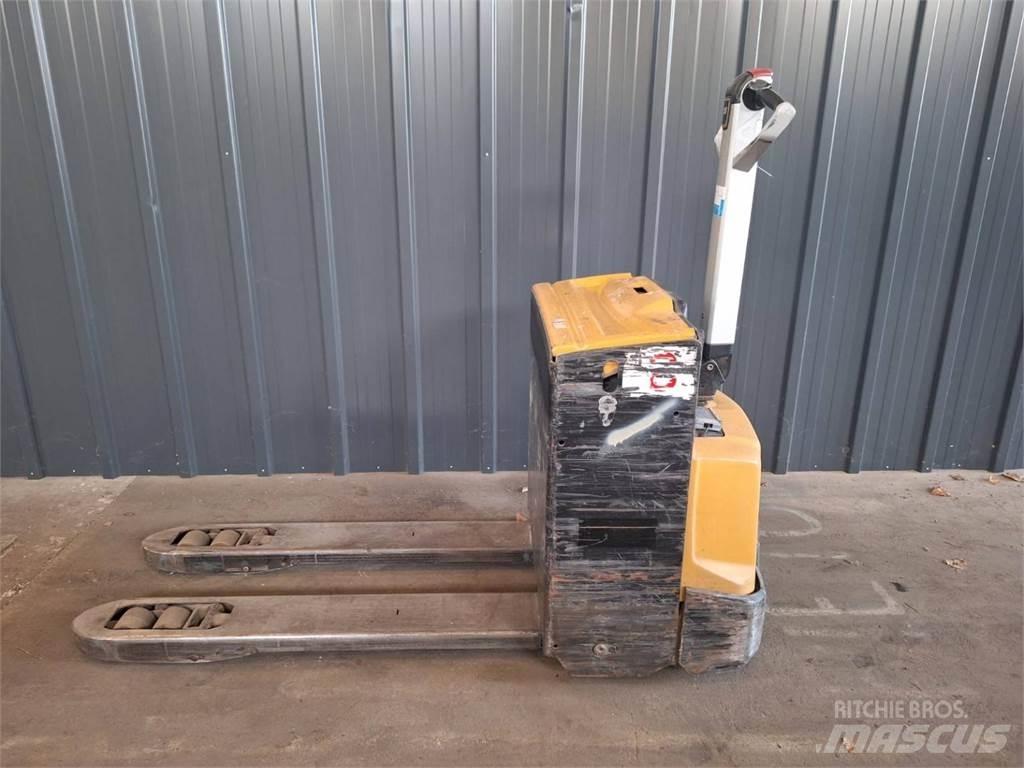 CAT NPP20N2 Pedestrian stacker
