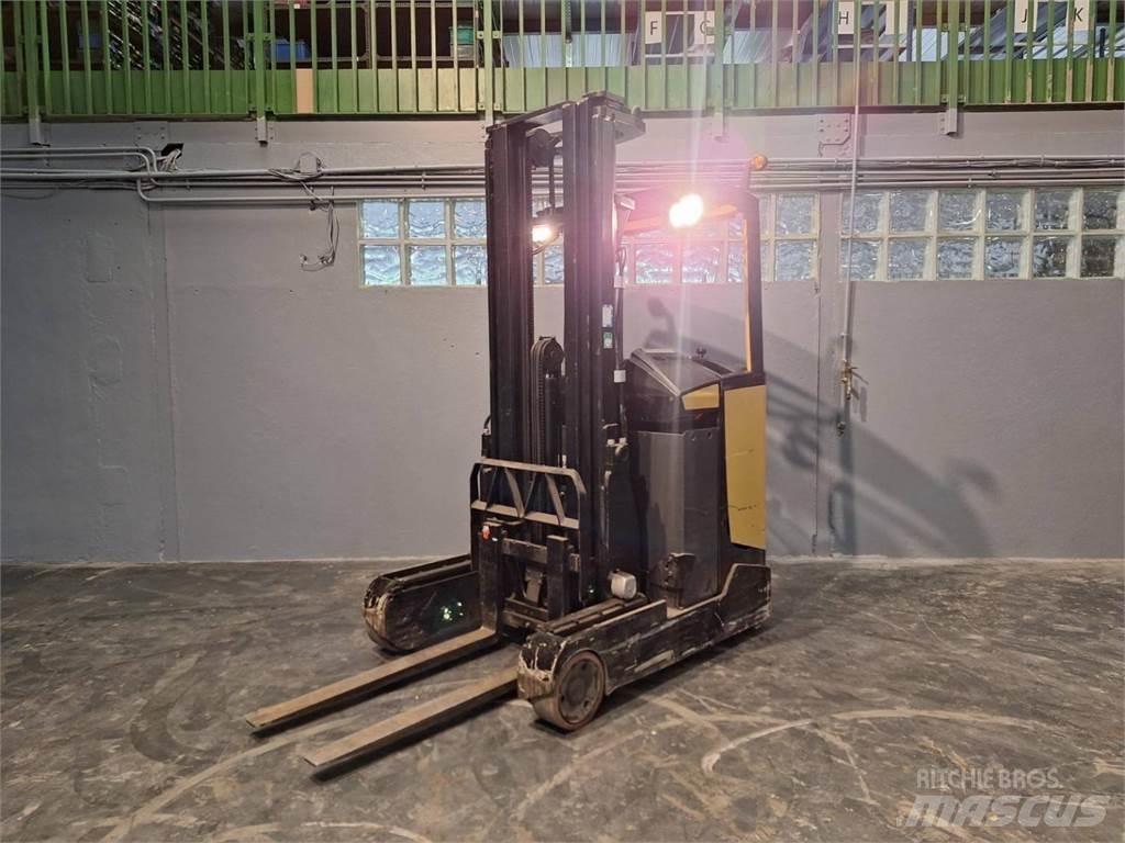 CAT NR16N Reach trucks