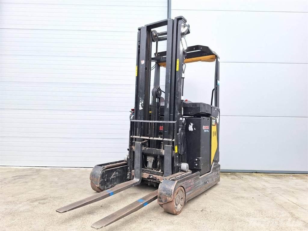 CAT NR16N2 Reach trucks