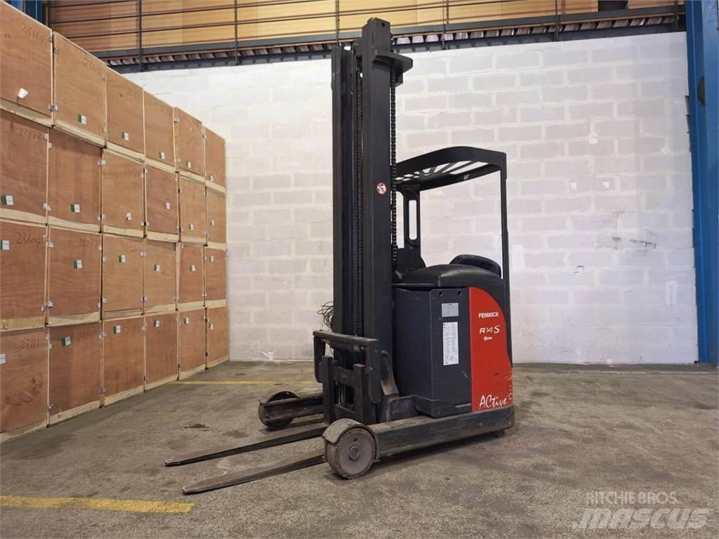 Fenwick R14S Reach trucks