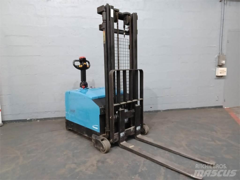 Heli CDD12 Pedestrian stacker
