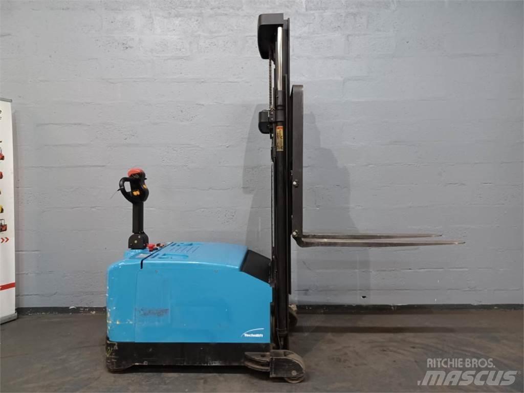 Heli CDD12 Pedestrian stacker