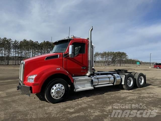 Kenworth T880 Other