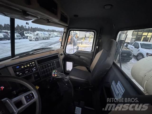 Mack GRANITE Other
