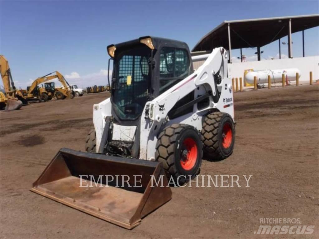 Bobcat S750 Skid steer loaders