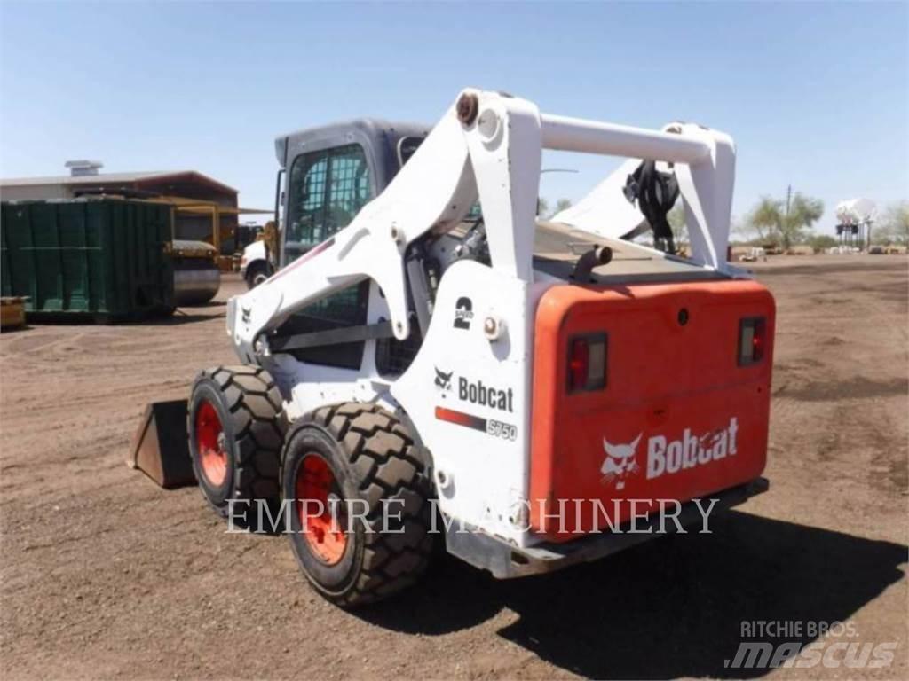 Bobcat S750 Skid steer loaders