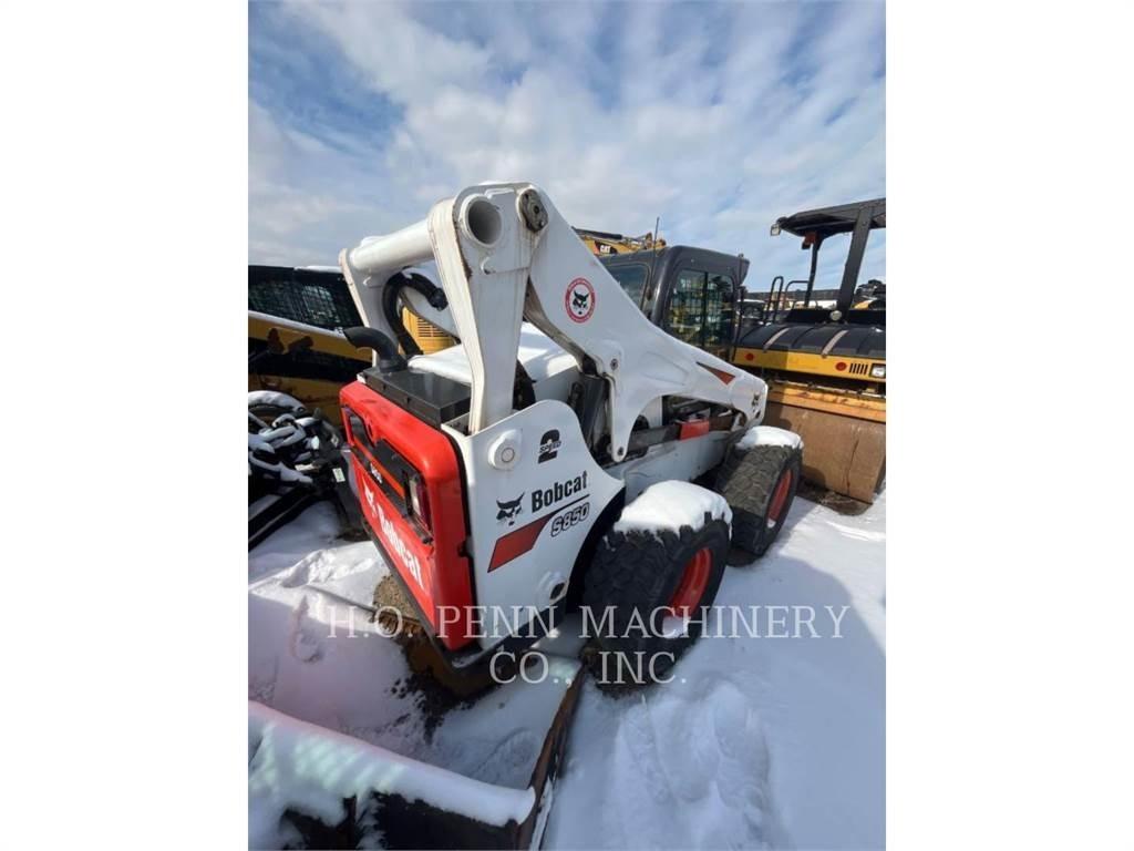 Bobcat S850 Skid steer loaders