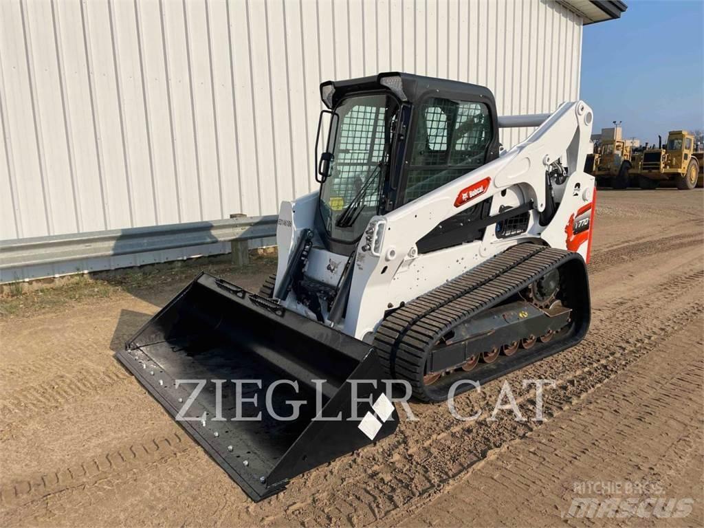 Bobcat T770 Crawler loaders