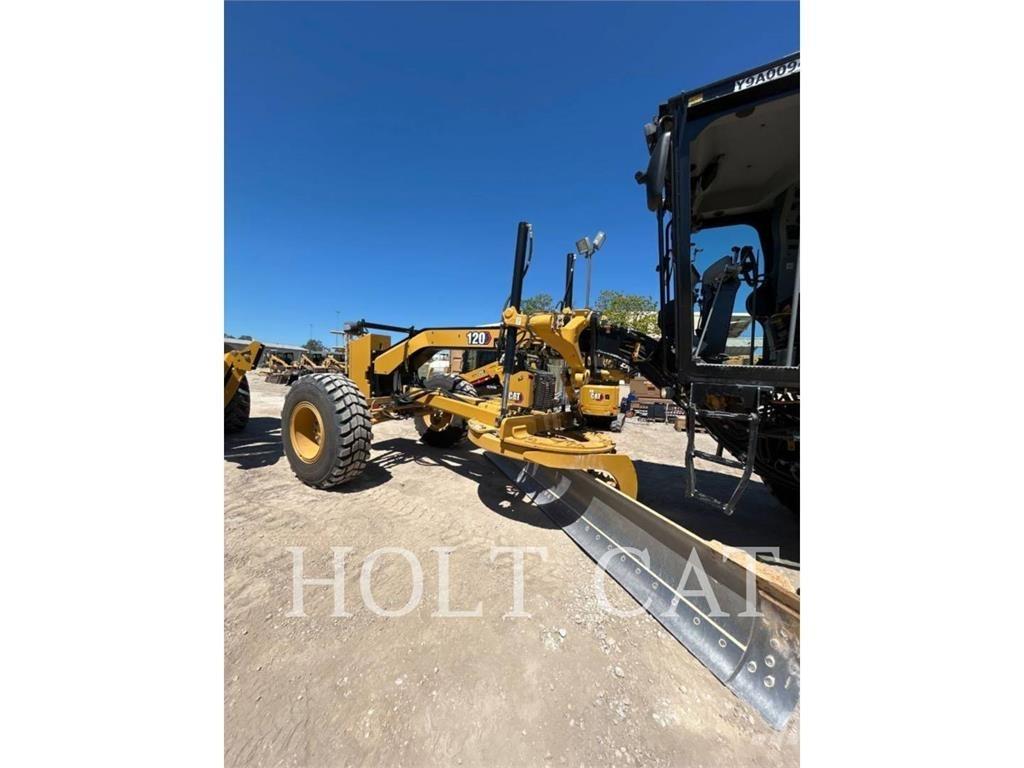 CAT 120 Graders