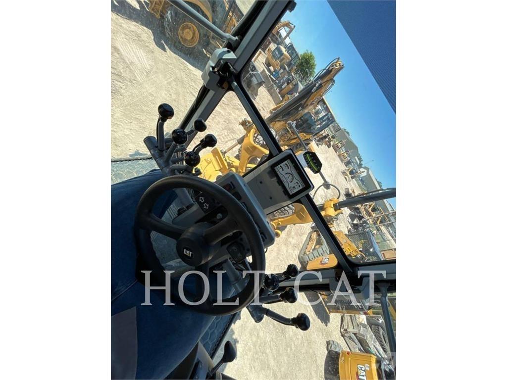 CAT 120 Graders