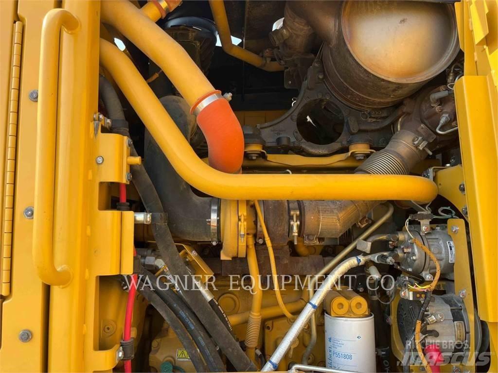 CAT 140M2 AWD Graders