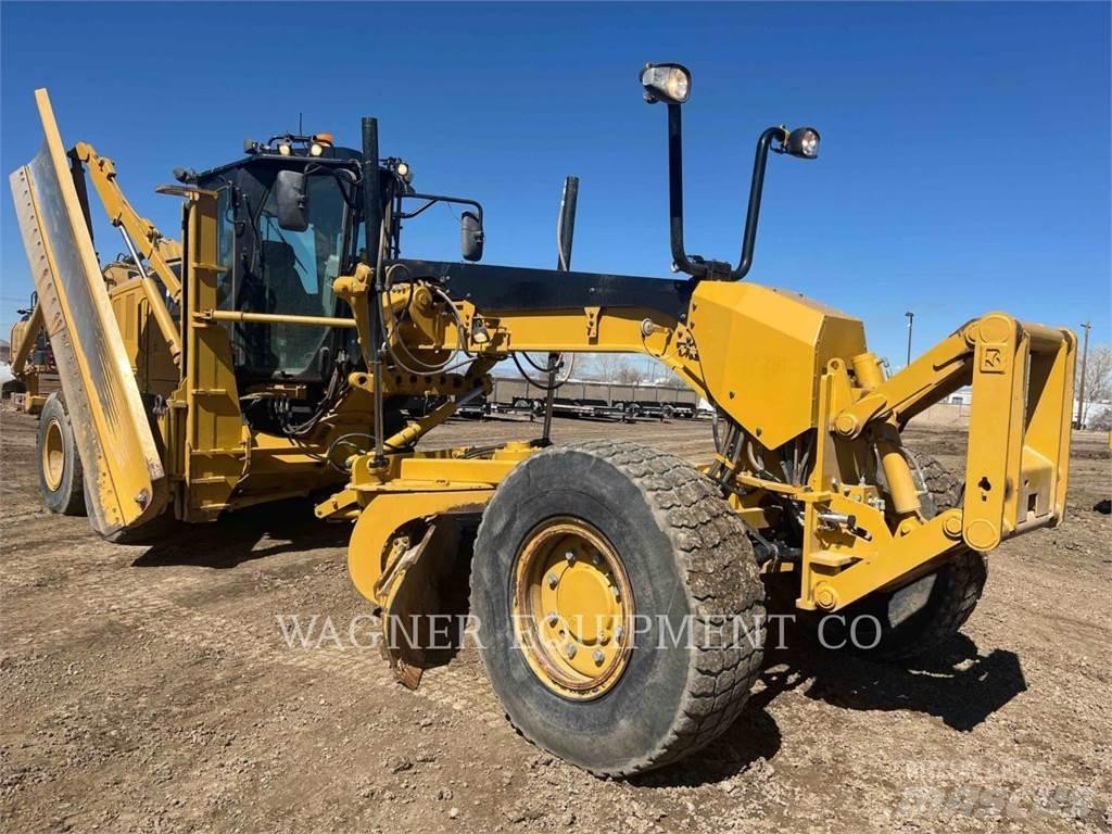 CAT 140M3 AWD Graders