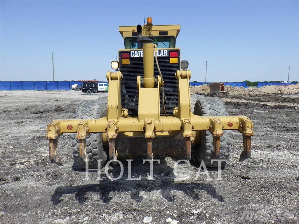 CAT 14H Graders
