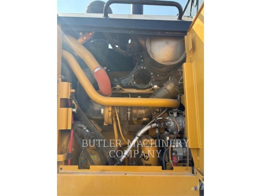 CAT 160M2AWD Graders