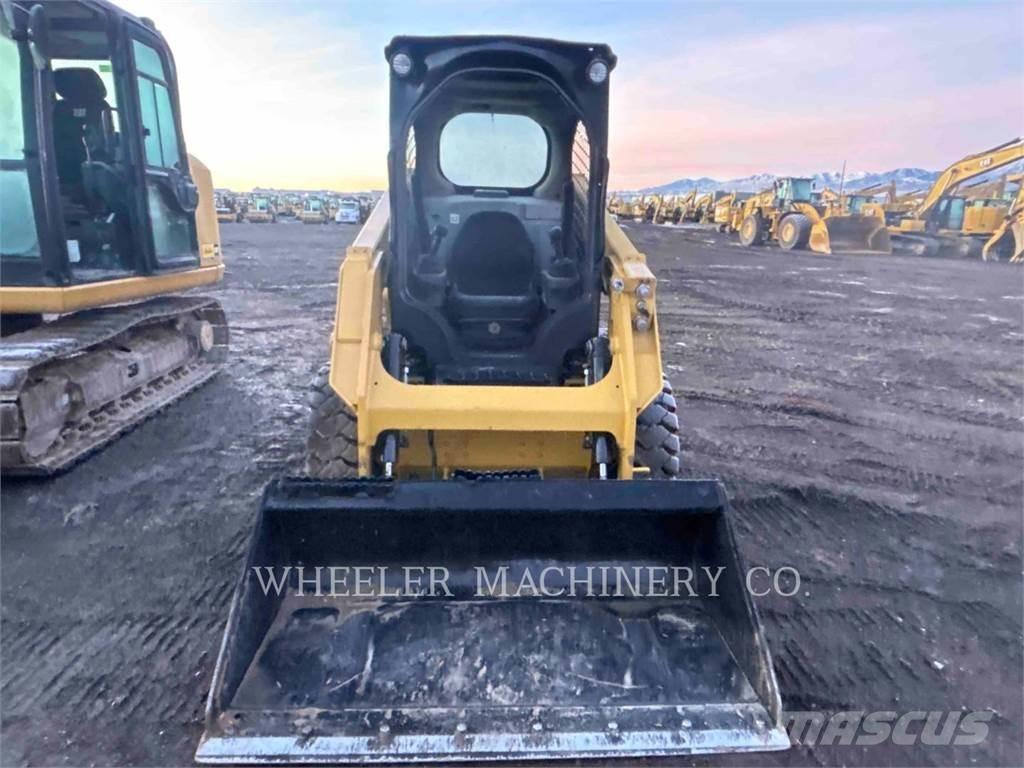 CAT 226D C1-H2 Skid steer loaders