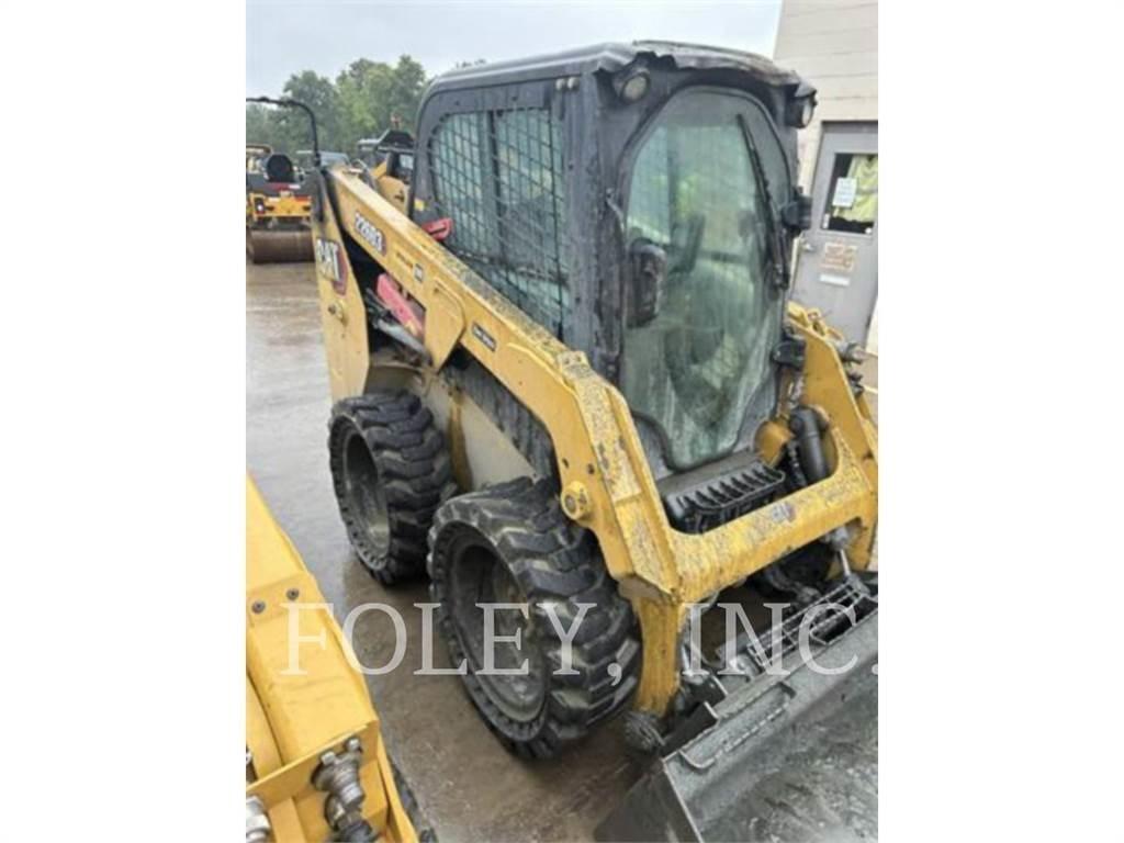 CAT 226D3 Skid steer loaders