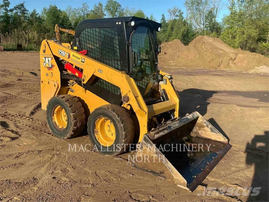 CAT 226D3 AQ Skid steer loaders