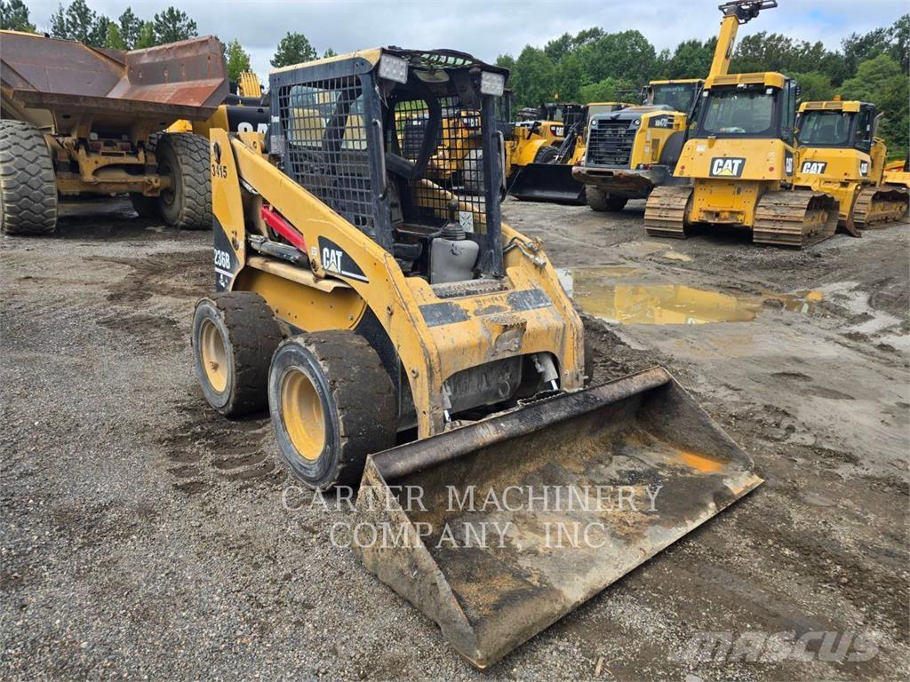 CAT 236 B Skid steer loaders