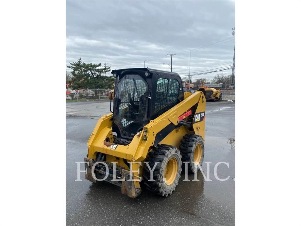 CAT 236D Skid steer loaders